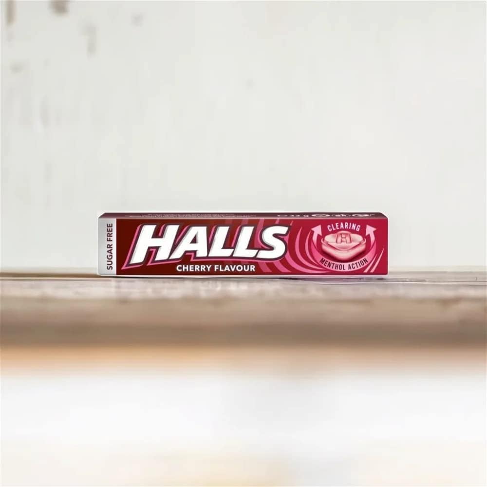 Halls Sugar Free Cherry Flavour with Clearing Menthol Action Sweets (32g)