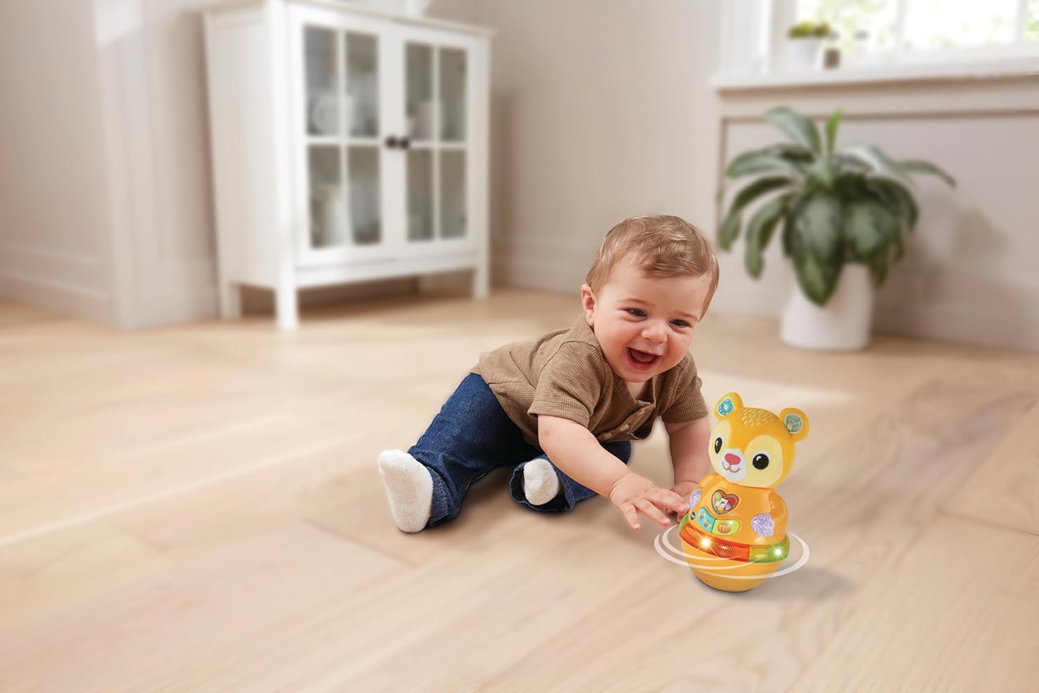 VTech Rock and Roll Bear - Interactive Wobble Toy with Motion Sensor for 6 Months+