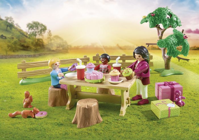 Playmobil - Country Pony Farm Birthday Party Playset (70997)