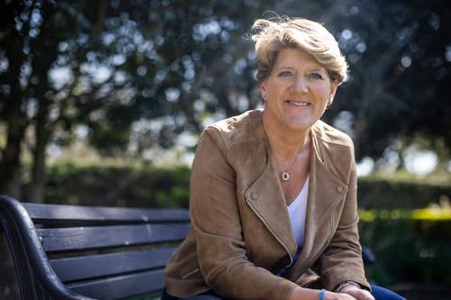 Clare Balding - Pastures New | Women's Literary Fiction Paperback 2