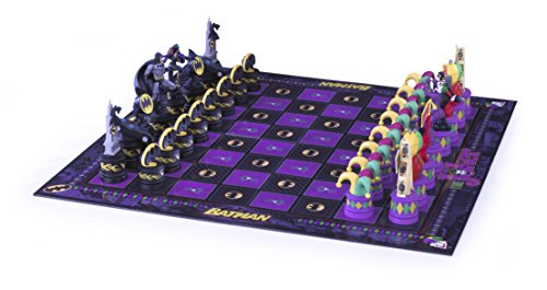 The Noble Collection Batman Vinyl Chess Set (NN4680)