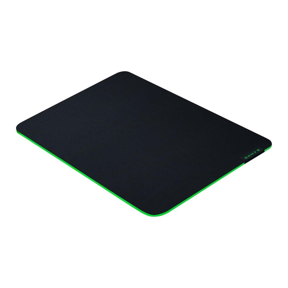 Razer Gigantus V2 Large - Soft Large Gaming Mouse Mat for Speed and Control (Non-Slip Rubber, Textured Micro-Weave Cloth, 45 x 40 x 0.3cm) Black 1
