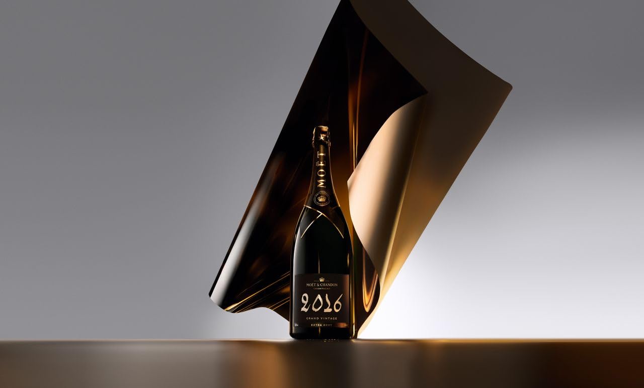 Moët & Chandon Grand Vintage 2016 Champagne - Gift Box 75cl 2