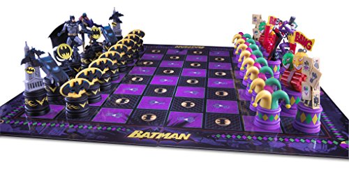 The Noble Collection Batman Vinyl Chess Set (NN4680)