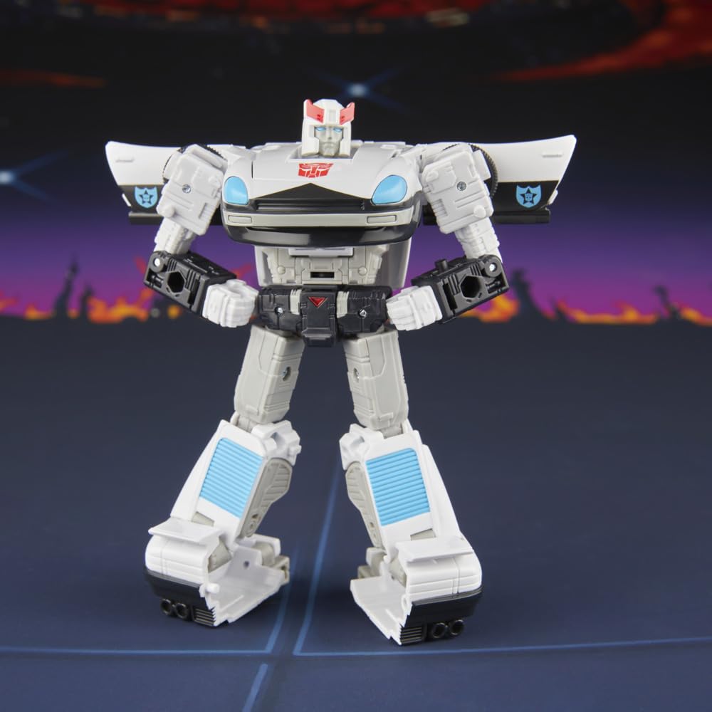 Transformers Studio Series Prowl - 12.5 cm Deluxe Class Action Figure | Ages 8+ 4