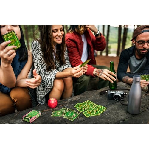 Waddingtons Number 1 Playing Card Game, Wicked Edition with Glinda and Elphaba Emblems 4