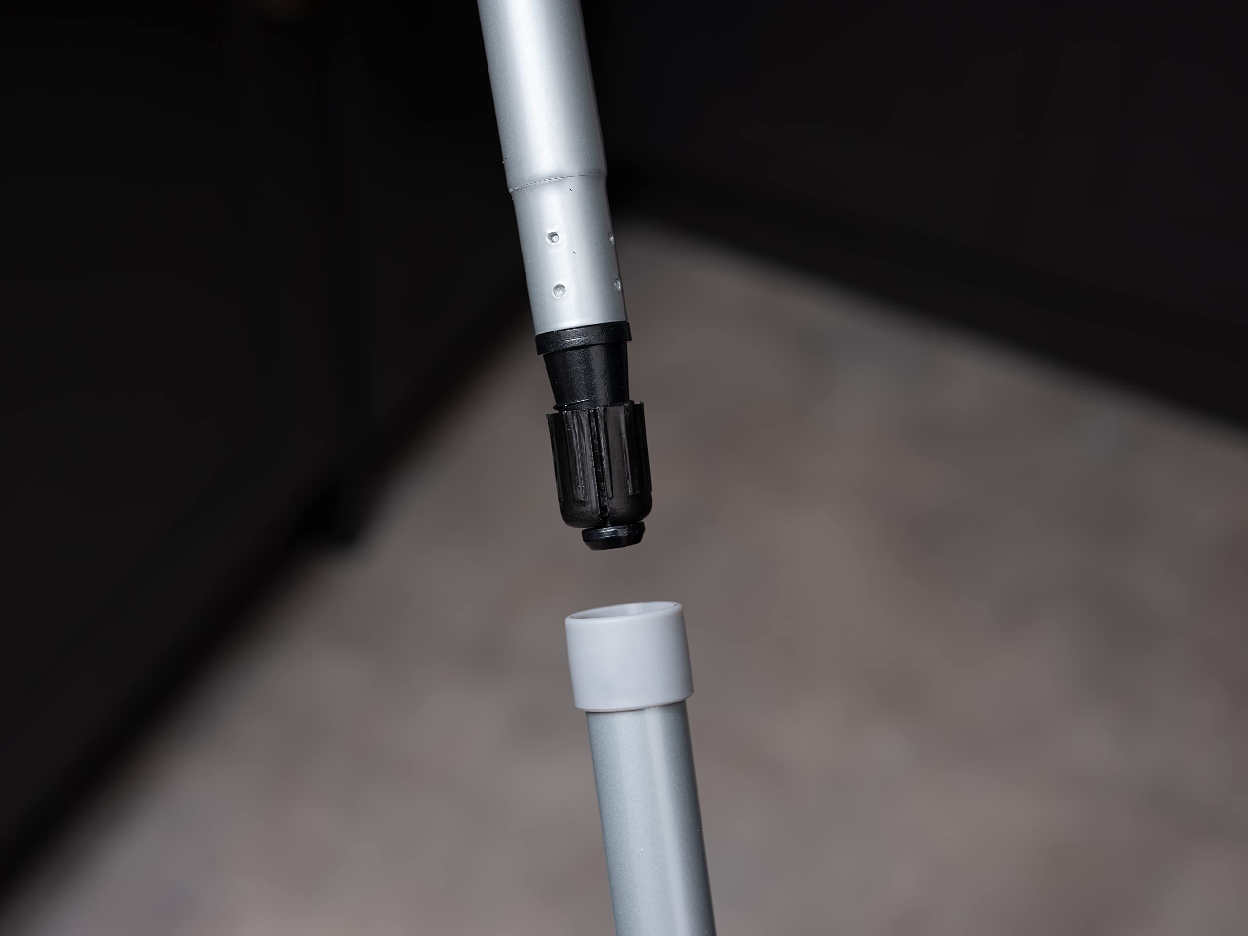 Addis Microfibre Mega Mop - Wet & Dry Floor Mop with 3-Piece Screw Fit Handle 4