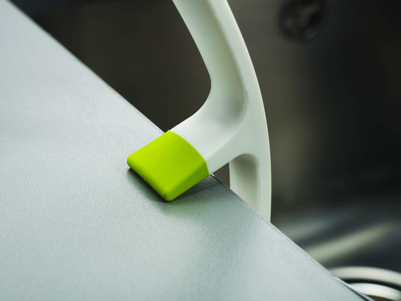 Joseph Joseph Edge Dish Brush - Integrated Sink Rest & Pan Scraper | Grey 4