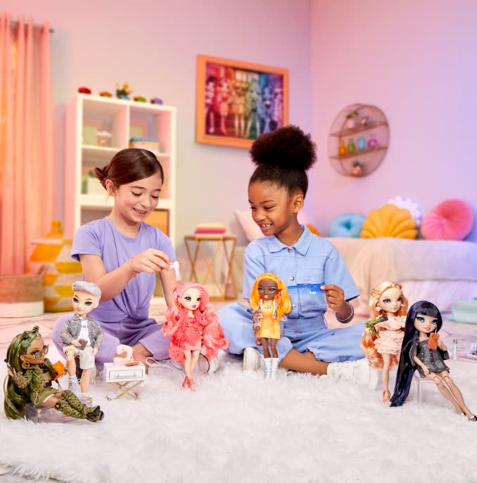 Rainbow High Fashion Doll – Aidan Russel im lila schillernden Outfit – bewegliche 6-Zoll-Puppe mit Zubehör 9