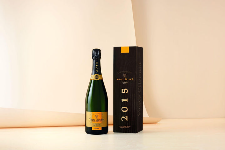 Veuve Clicquot Vintage 2015 Champagne - 75cl Gift Box