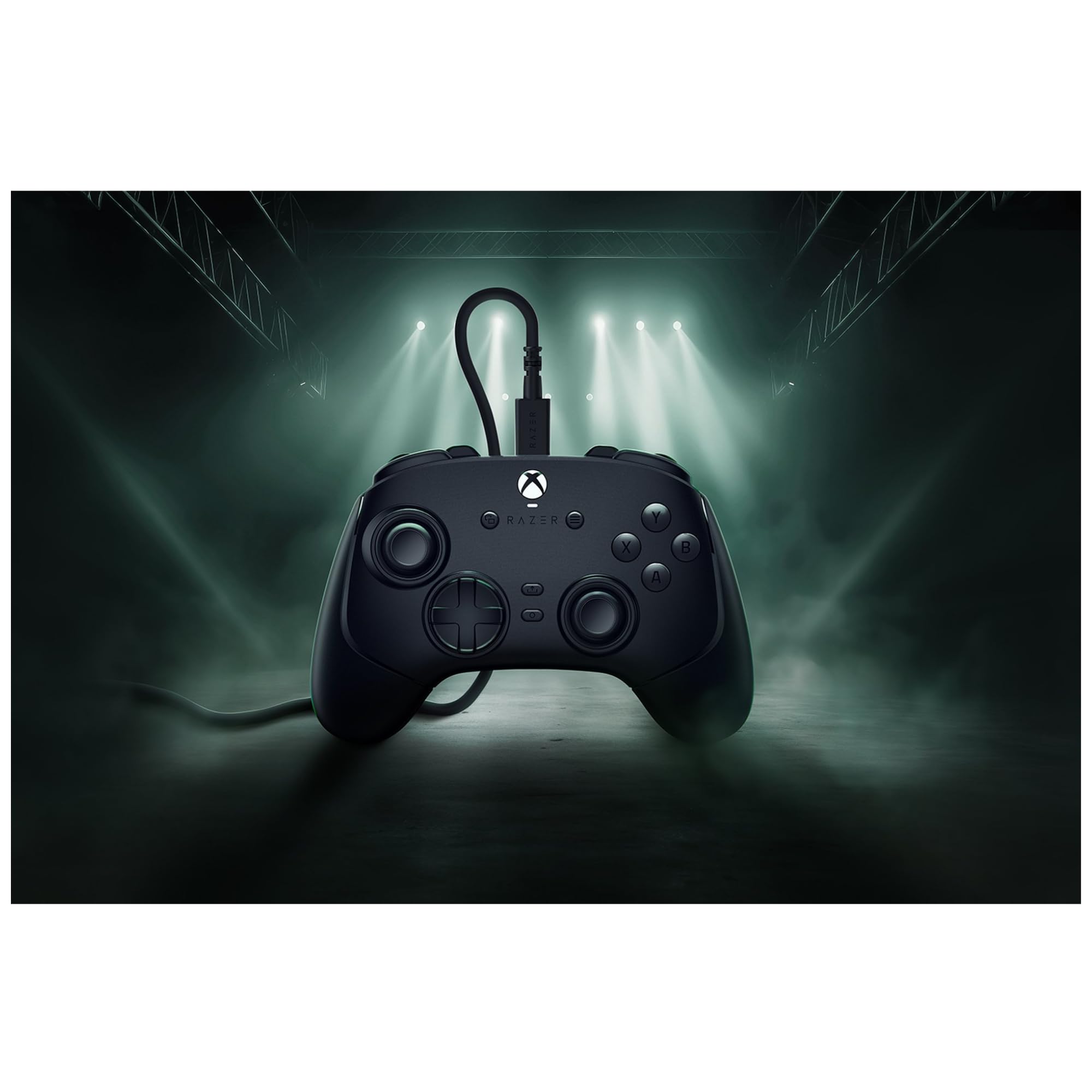 Razer Wolverine V3 Tournament Edition - Wired Esports Controller for Xbox Series X & S | PC