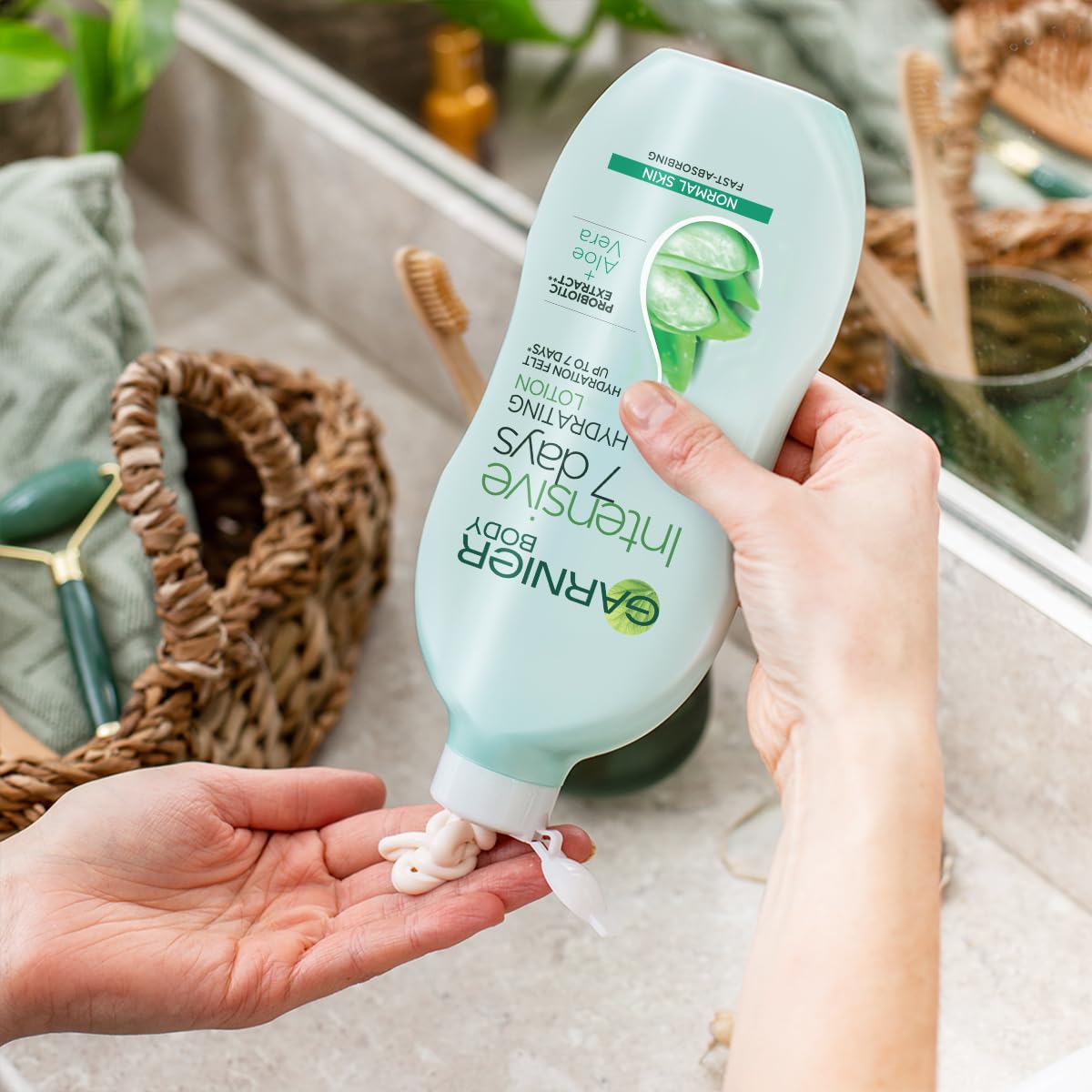 Garnier Intensive 7 Days Aloe Vera Probiotic Extract Body Lotion (400 ml) 4