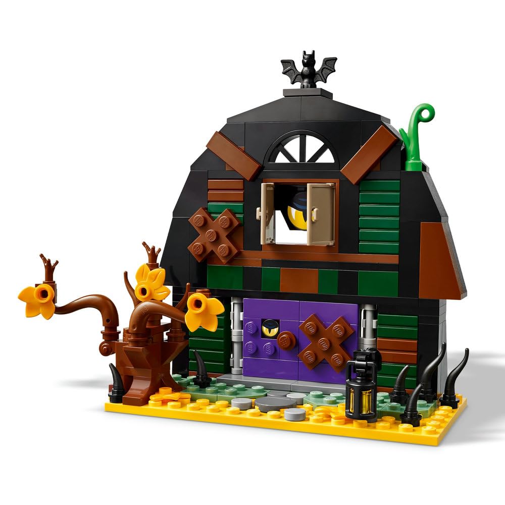 LEGO Halloween Barn - Play & Display Toy with a Skeleton Minifigure and Spo 7