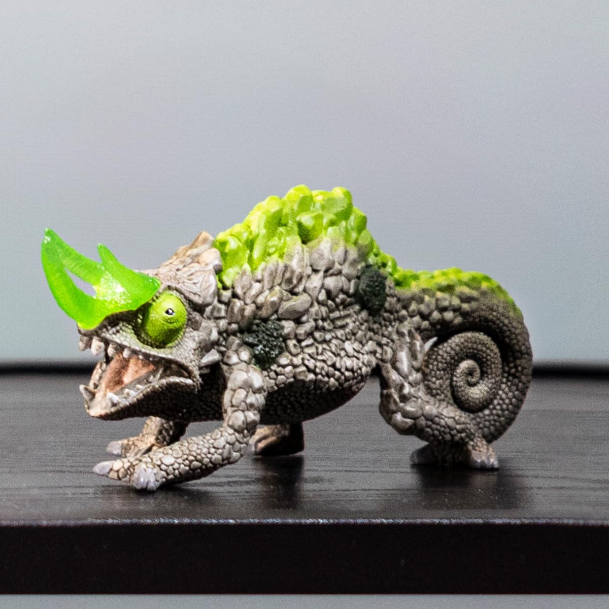 Schleich Eldrador Creatures BattleCave Stone Chameleon Playset - Ages 7-15 2