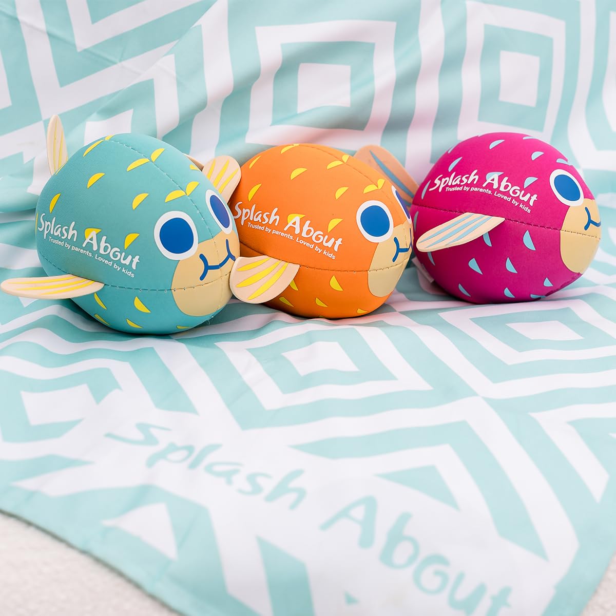 Splash About Pufferfish Neoprene Aqua Ball Pool Toy - Soft Swim Ball for Infants 10M+