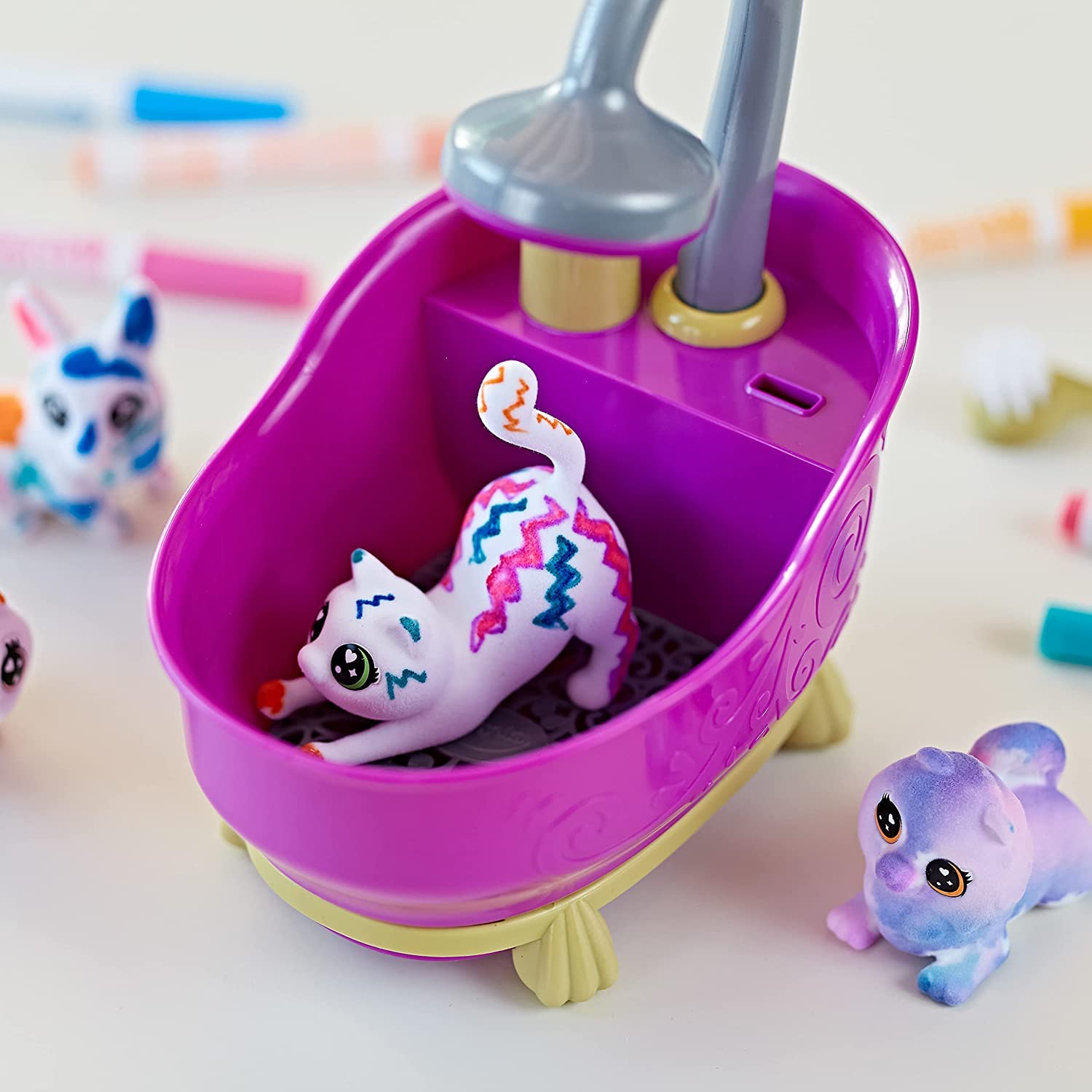 Crayola Washimals Pets Playset - Color, Wash & Reuse Creative Craft Kit for Kids 4
