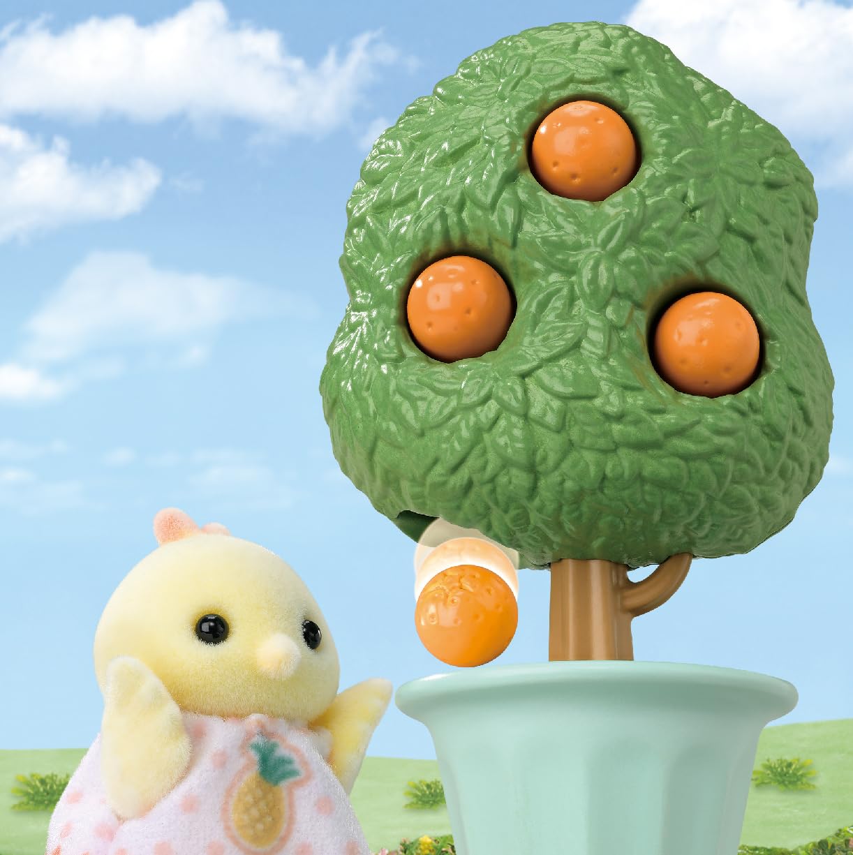 Sylvanian Families Citrus Bird Family Playset - Includes 6 Figures & Fruit Harvesting Gimmick | Ages 3+ 7