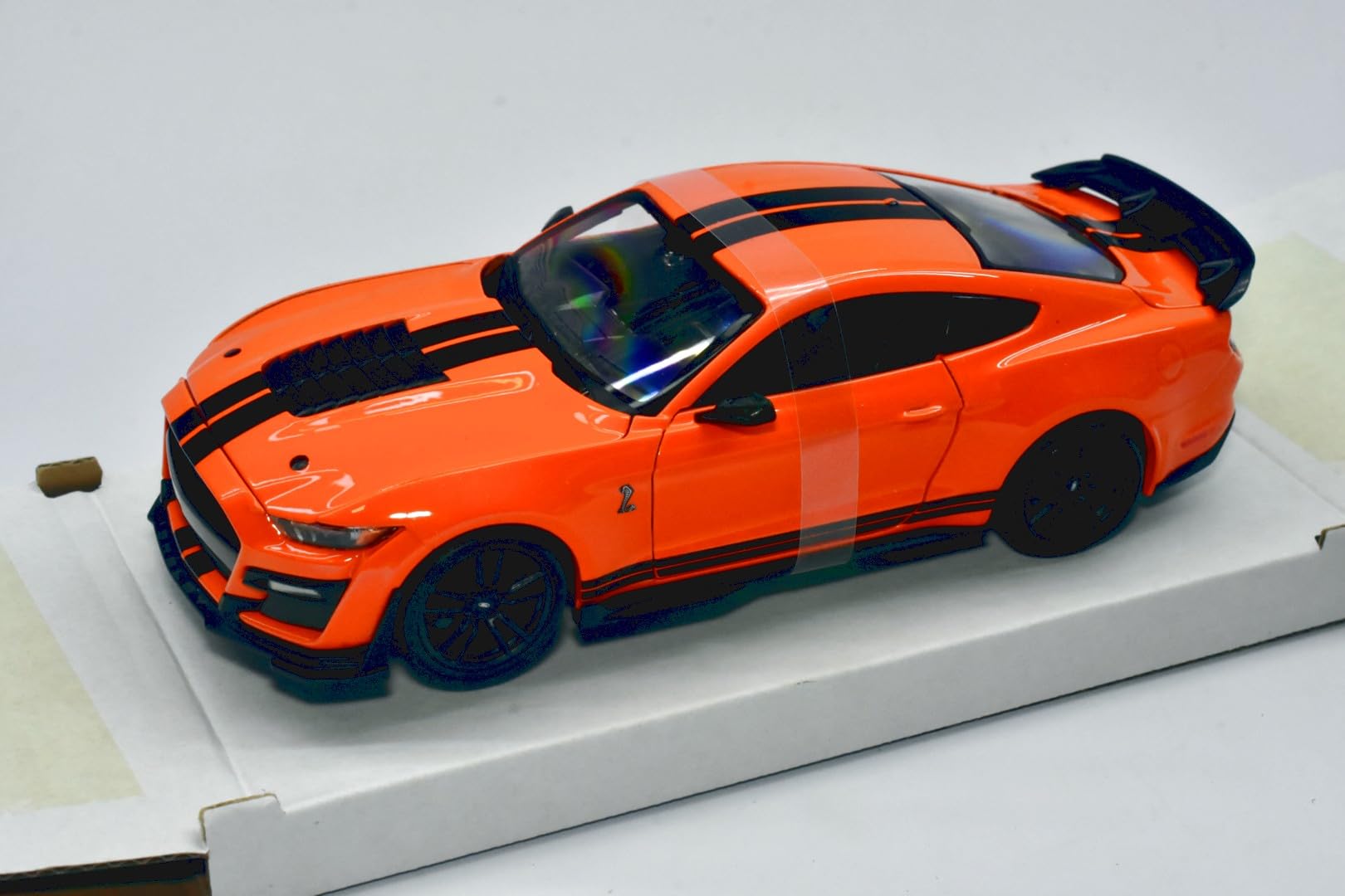 Maisto 1:24 2020 Ford Mustang Shelby GT500 Diecast Model Car | Metal | Orange | Model 31532OR 8