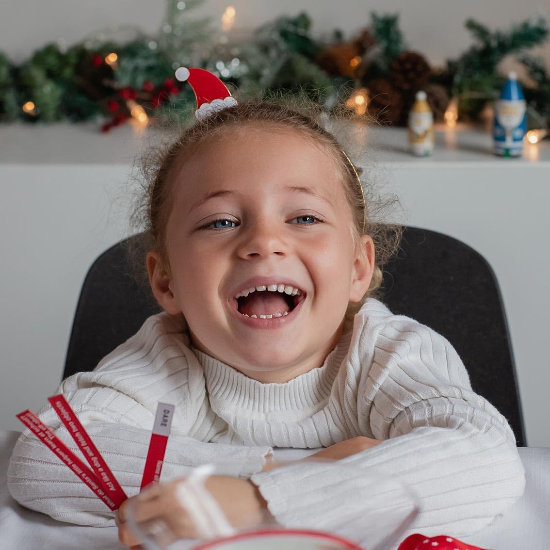 Talking Tables Christmas Family Bingo Game with Festive Red, Green, Gold & Silver Design 2