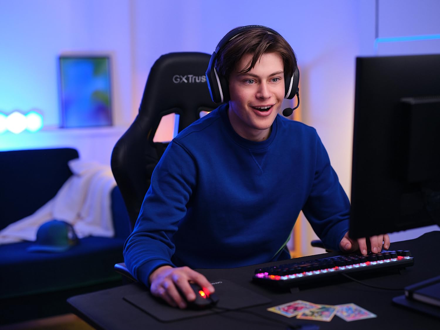 Trust Gaming GXT 834 Callaz TKL Mechanical Gaming Keyboard – UK Layout, Black, Outemu Red Switches 13