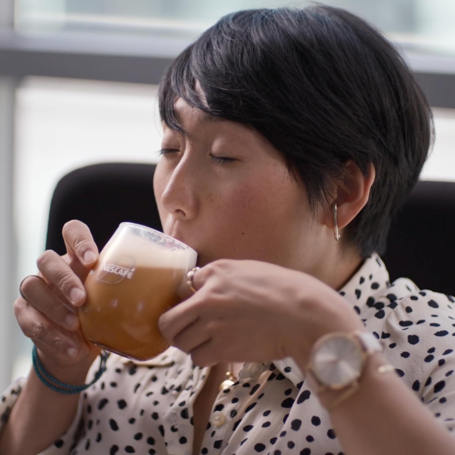 NESCAFÉ Gold Latte Instant Coffee Sachets - 40 x 18g 11