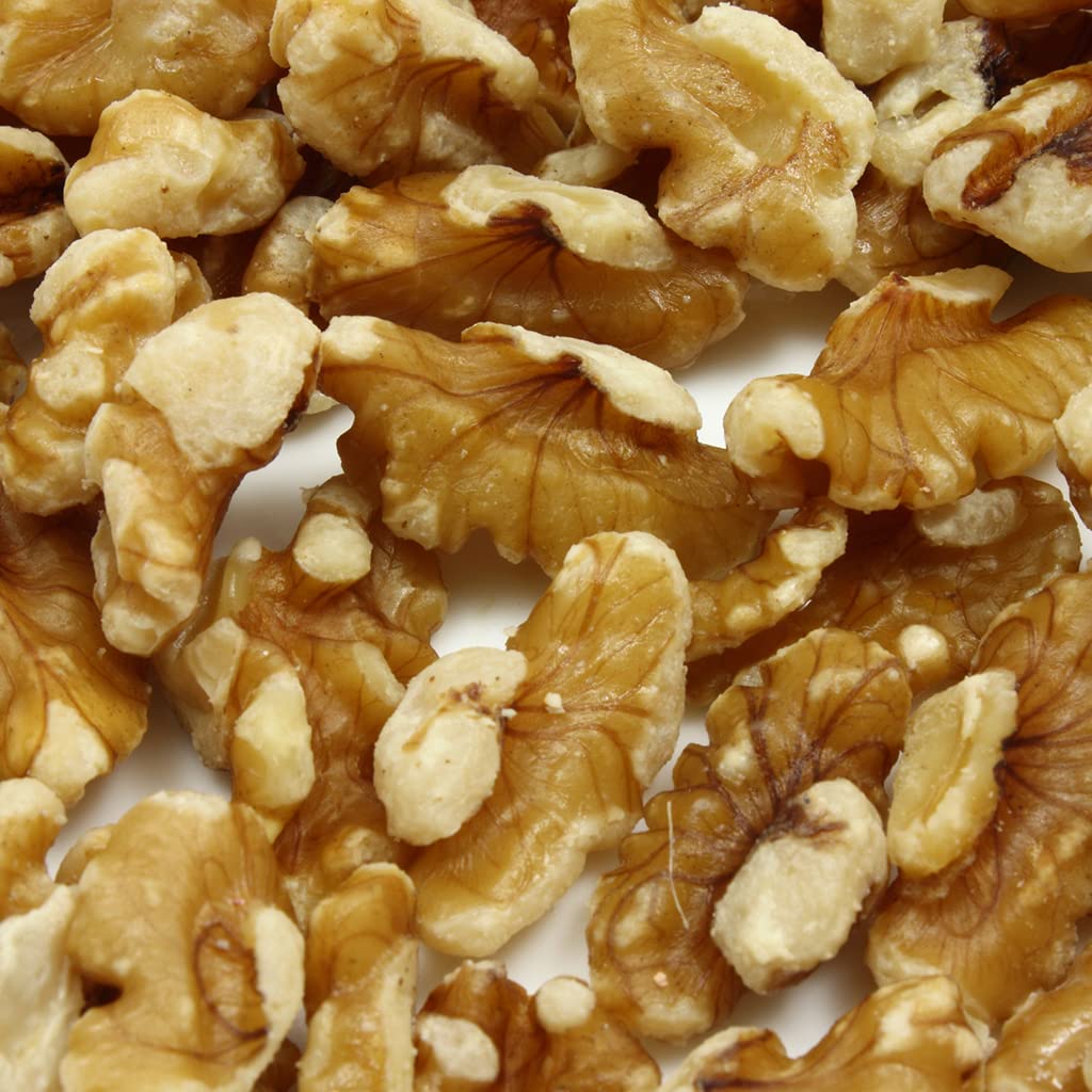 Wholefood Earth Organic Large Walnut Pieces 500g | Raw | Vegan | GMO Free