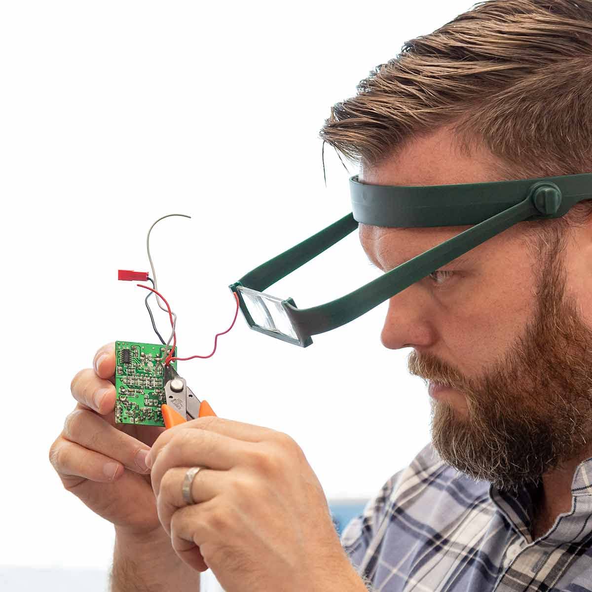 Modelcraft Slimline Headband Magnifier with 4 Interchangeable Lenses (1.6x, 2.0x, 2.5x, 3.5x) | Black 4