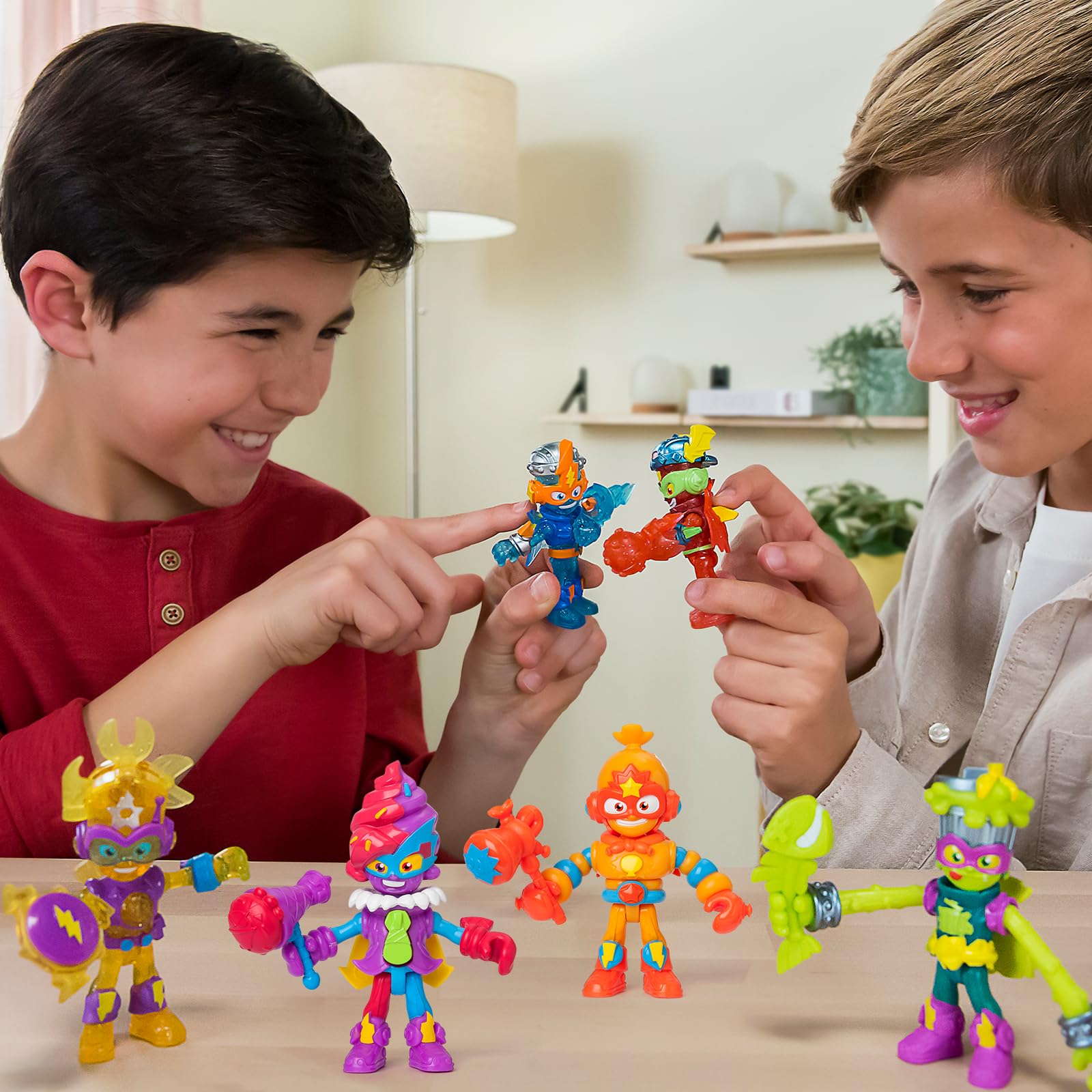 SUPERTHINGS RIVALS OF KABOOM Kid Kazoom Action Figure - Articulated, Firing Mechanism | 8.5 cm 2