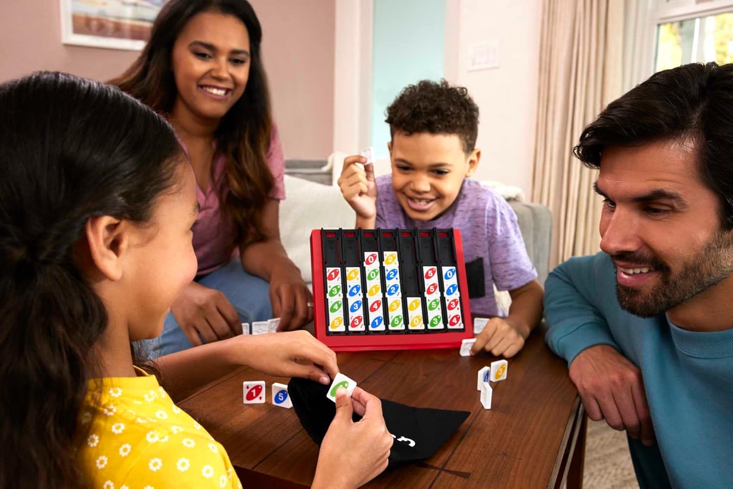Mattel Games UNO Quatro Board Game 3
