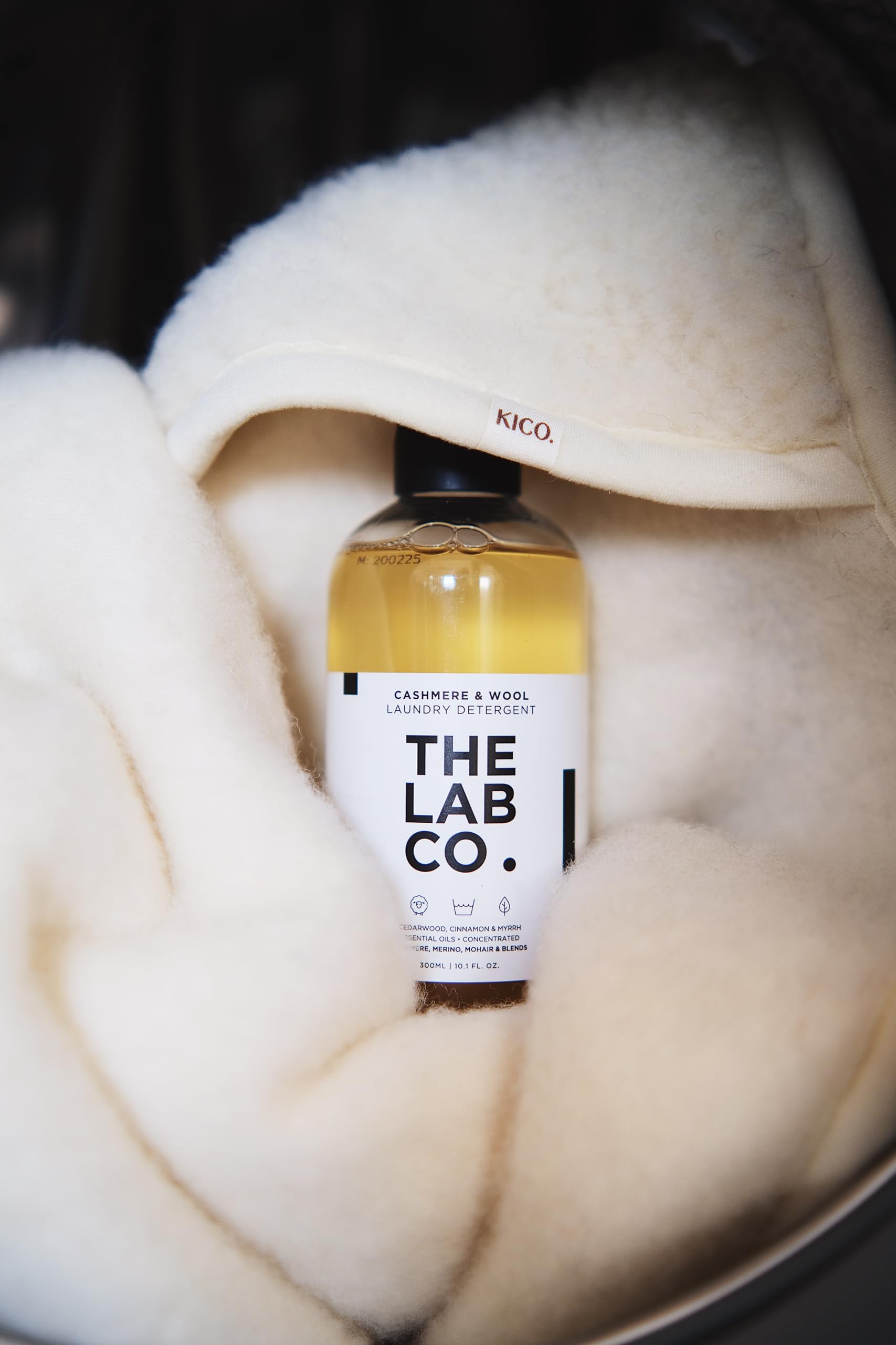 The Lab Co. - Cashmere & Wool Laundry Wash (300ml) 8