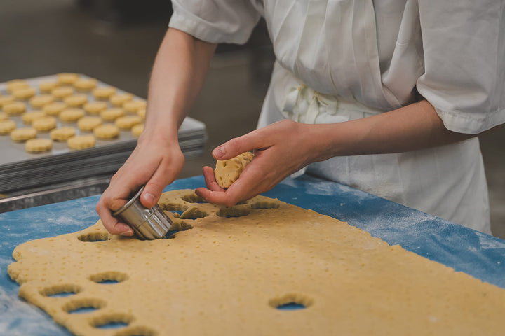 Shortbread House of Edinburgh Handmade Mini Shortbread Biscuits with Sicilian Lemon