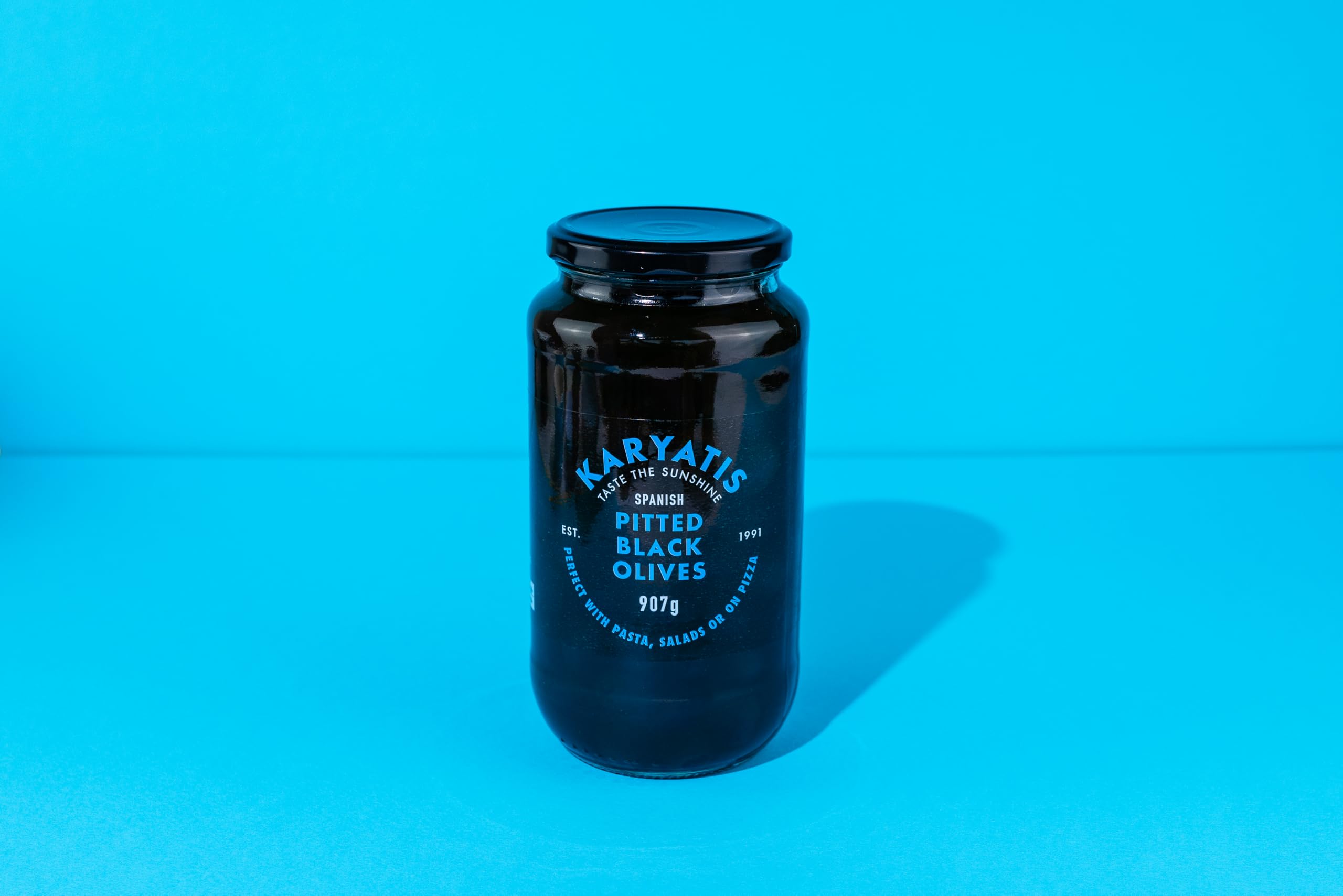 Karyatis Spanish Black Pitted Hojiblanca Olives in Brine 907g 3