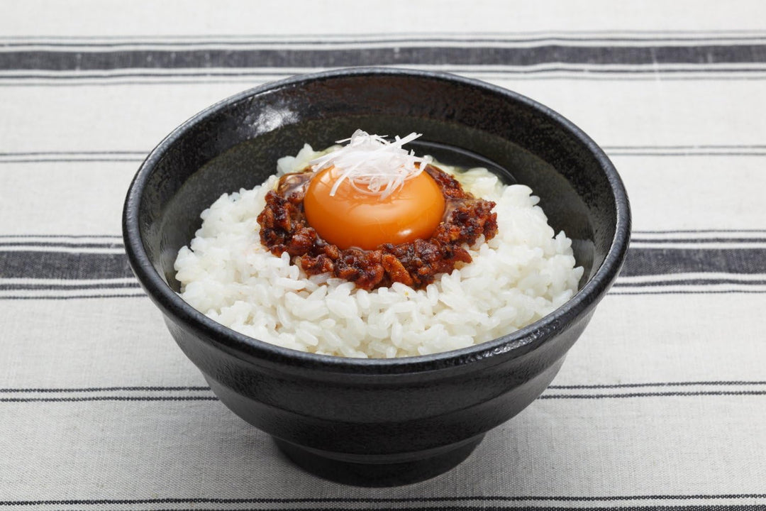 Momoya Taberu La Yu Spicy Chili Oil, 110g