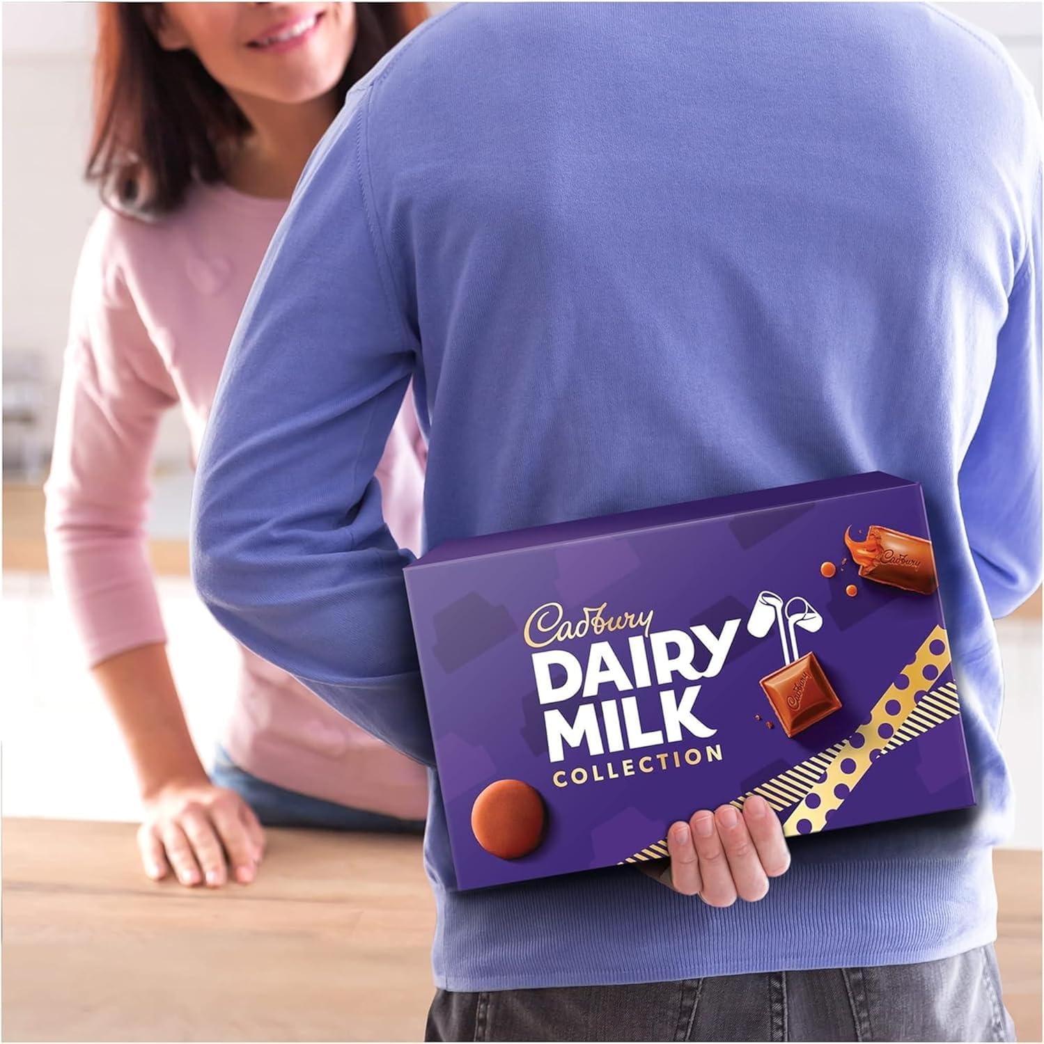 Cadbury Dairy Milk Big Night In Deluxe Hamper with 10 Assorted Chocolate Bars 2