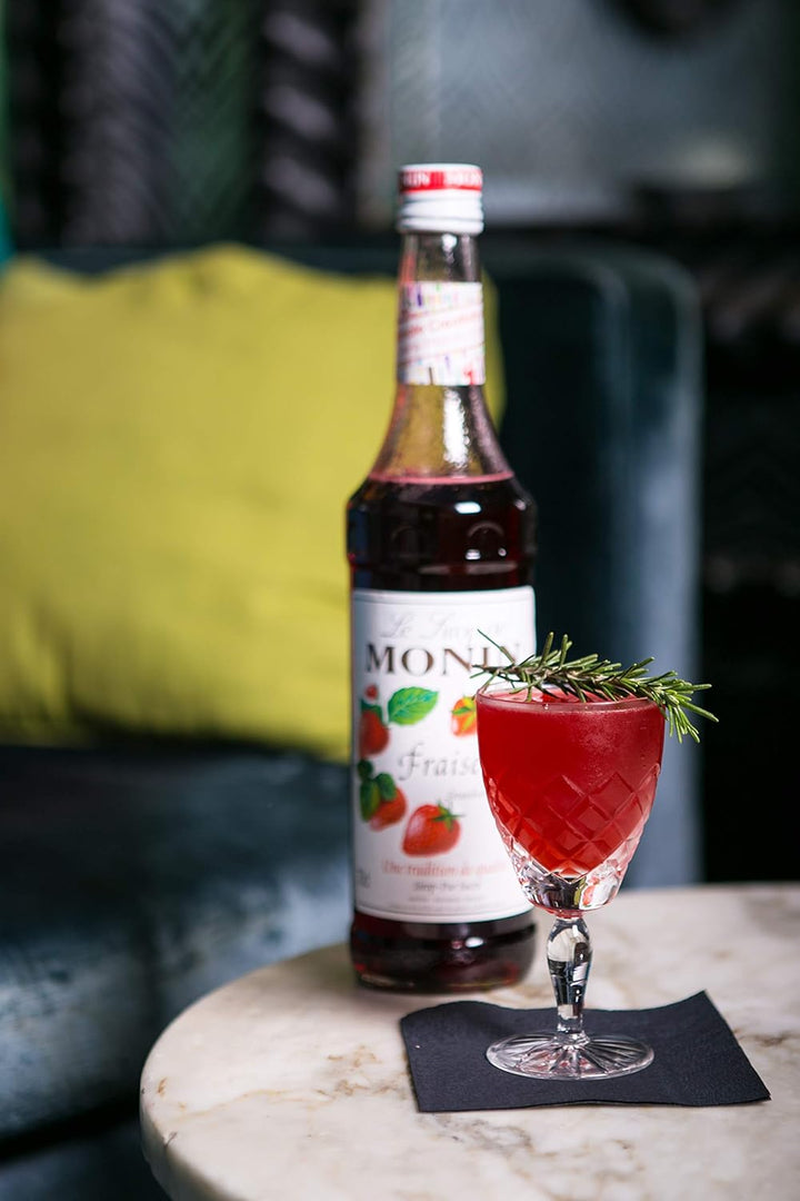 Monin Strawberry Syrup 700 ml - Premium Fruit Syrup for Beverages