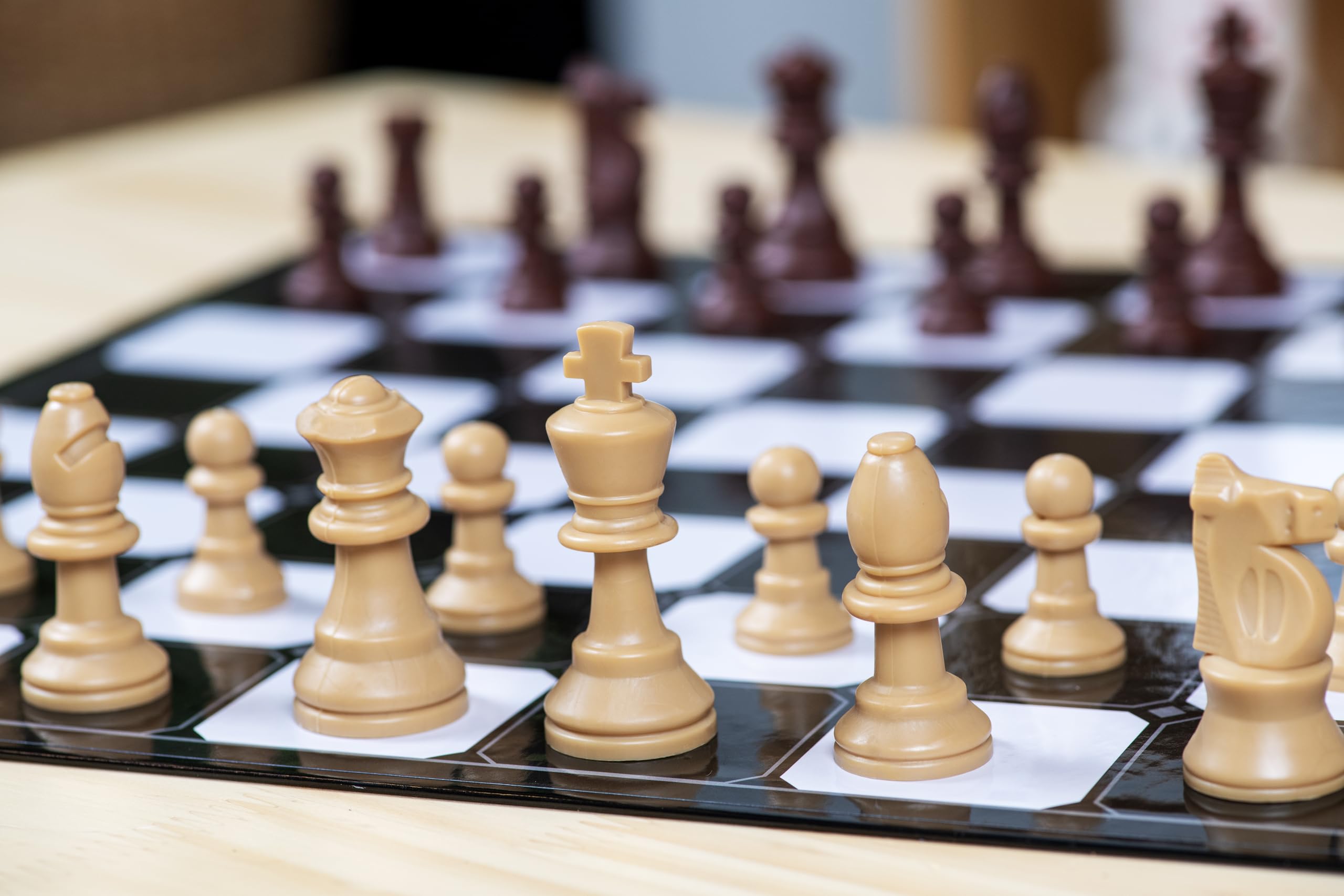 Goliath Classic Chess Set Traditional Board Game 2