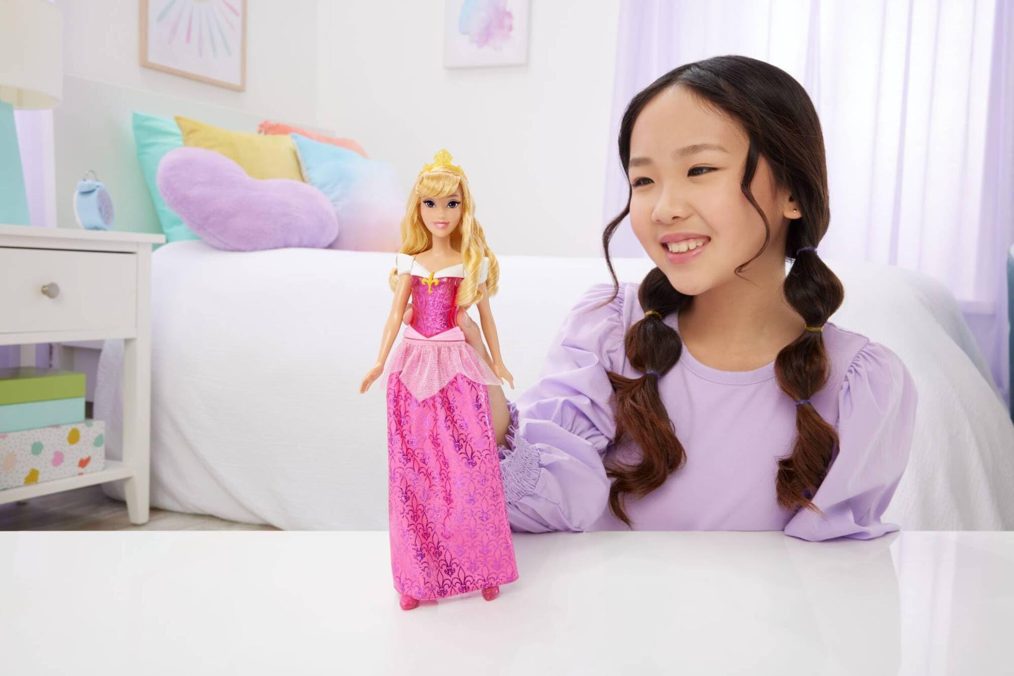 Mattel Disney Princess Aurora Sleeping Beauty Posable Fashion Doll, 28 cm 2