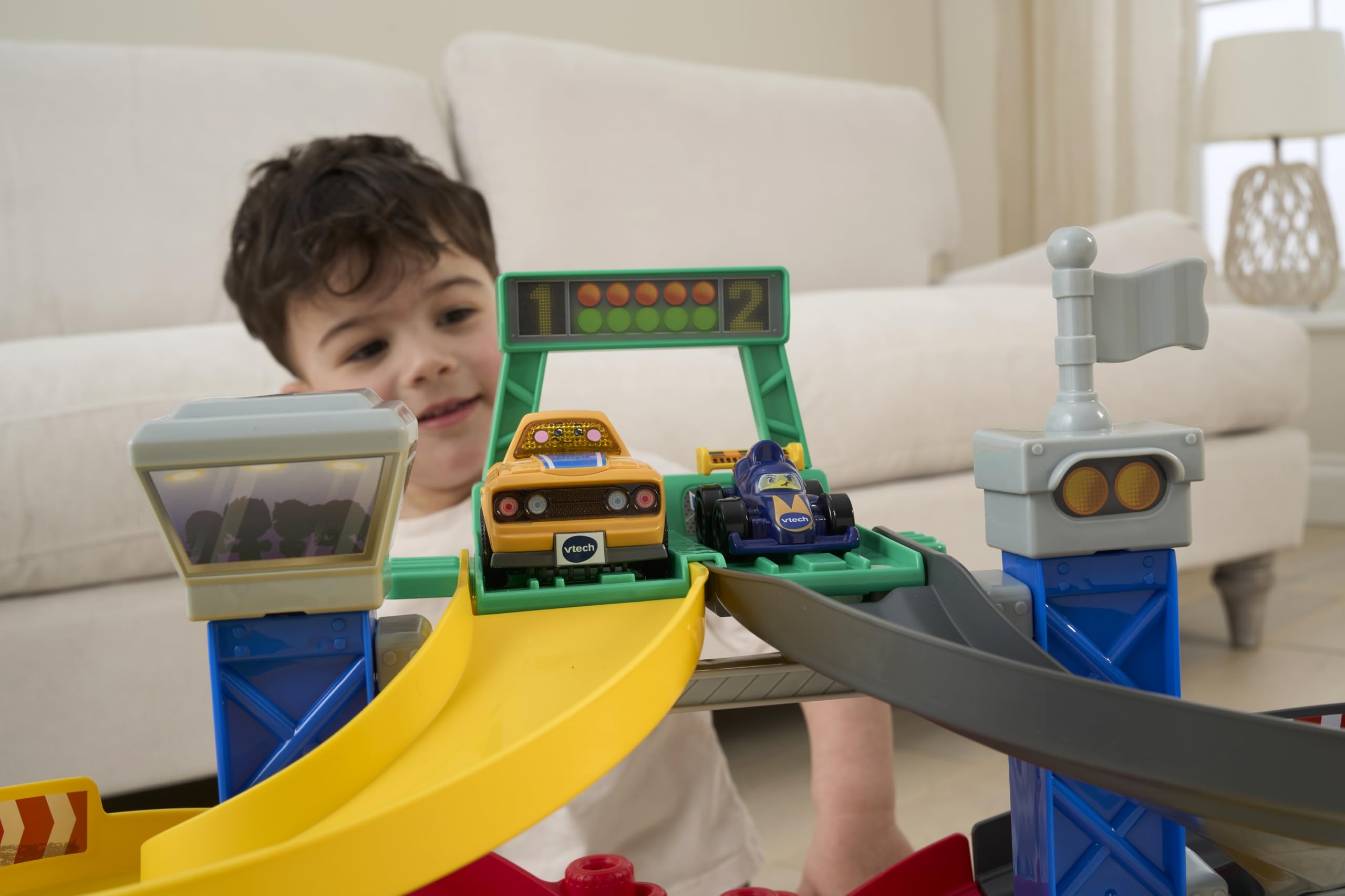 VTech Toot-Toot Drivers Criss-Cross Raceway - Interactive Toy Car Playset with Spiral Track & Crash Zones 2