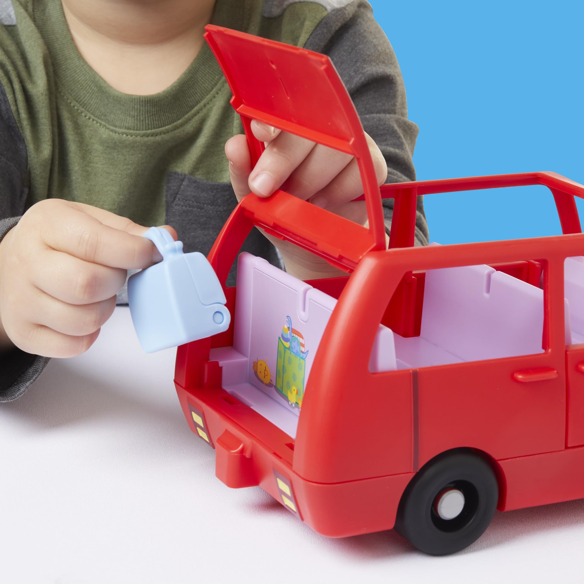 Peppa Pig Big Family Car Playset - Red Vehicle with Peppa & Baby Evie Figures 8