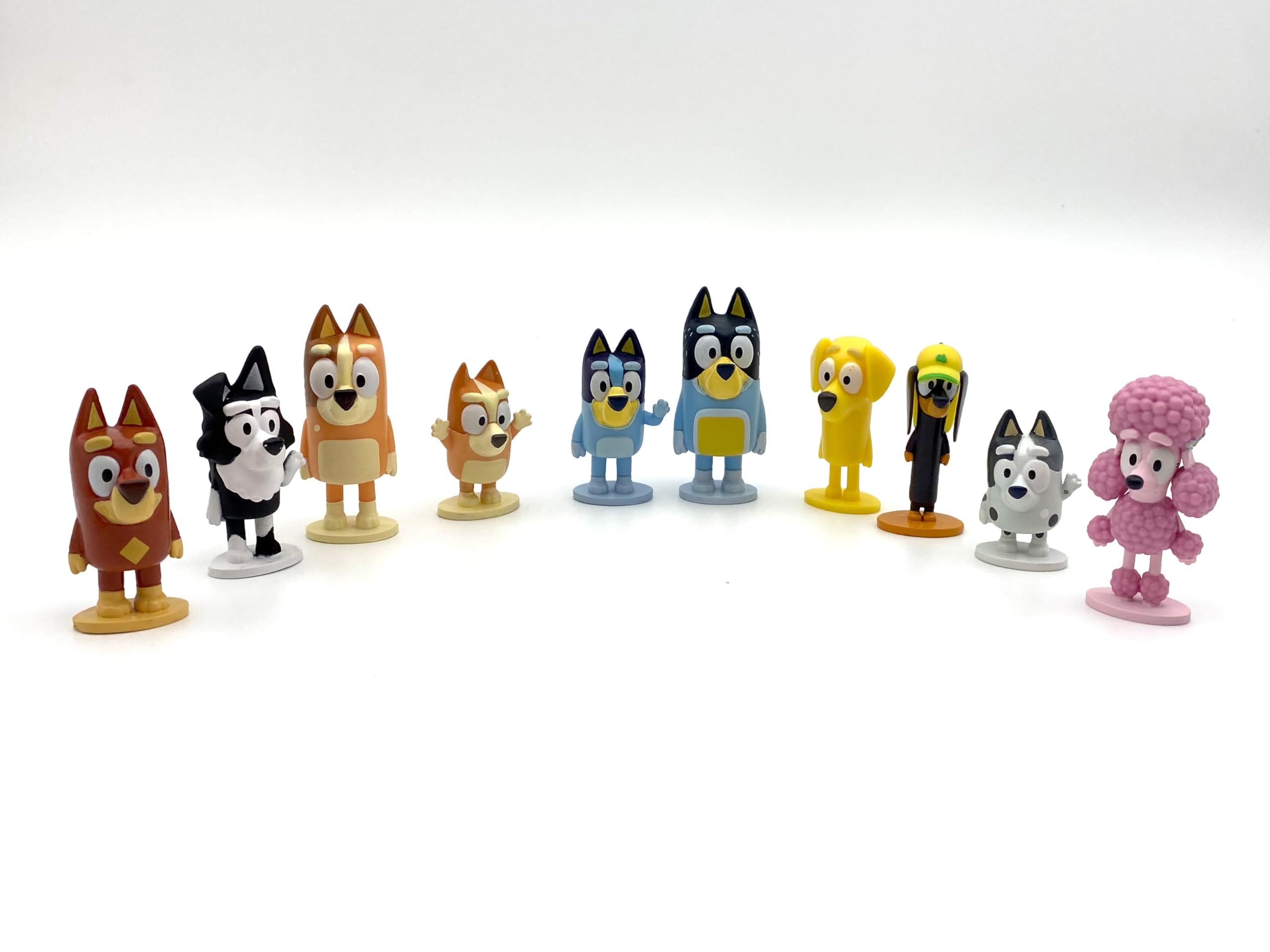 Phidal BBC Bluey My Busy Books Activity Book | 1 Storybook, 10 Figurines, 1 Playmat | Ages 2-4 3