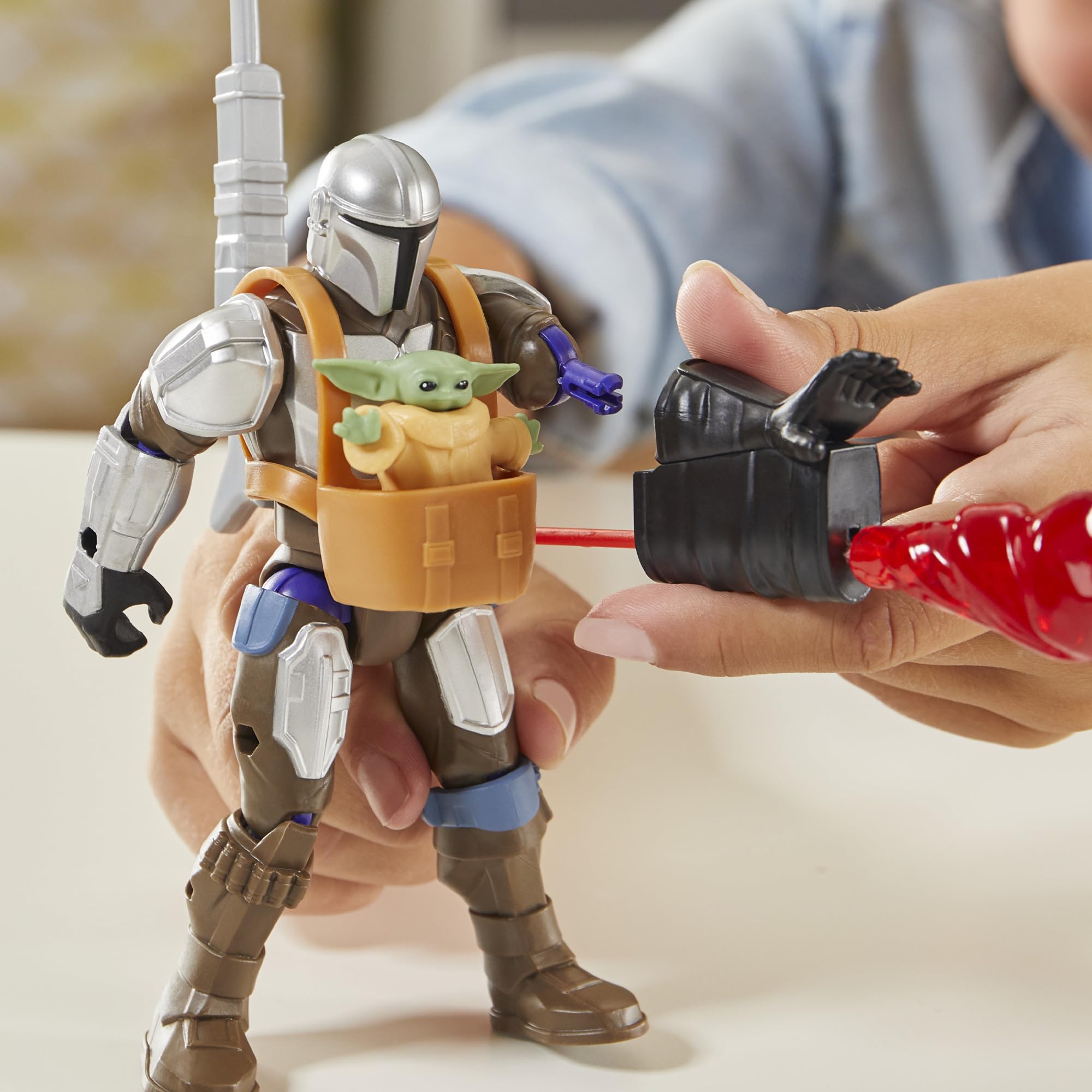 Star Wars MixMashers The Mandalorian & Grogu Deluxe Action Figure Set | Mix & Match Customization 5