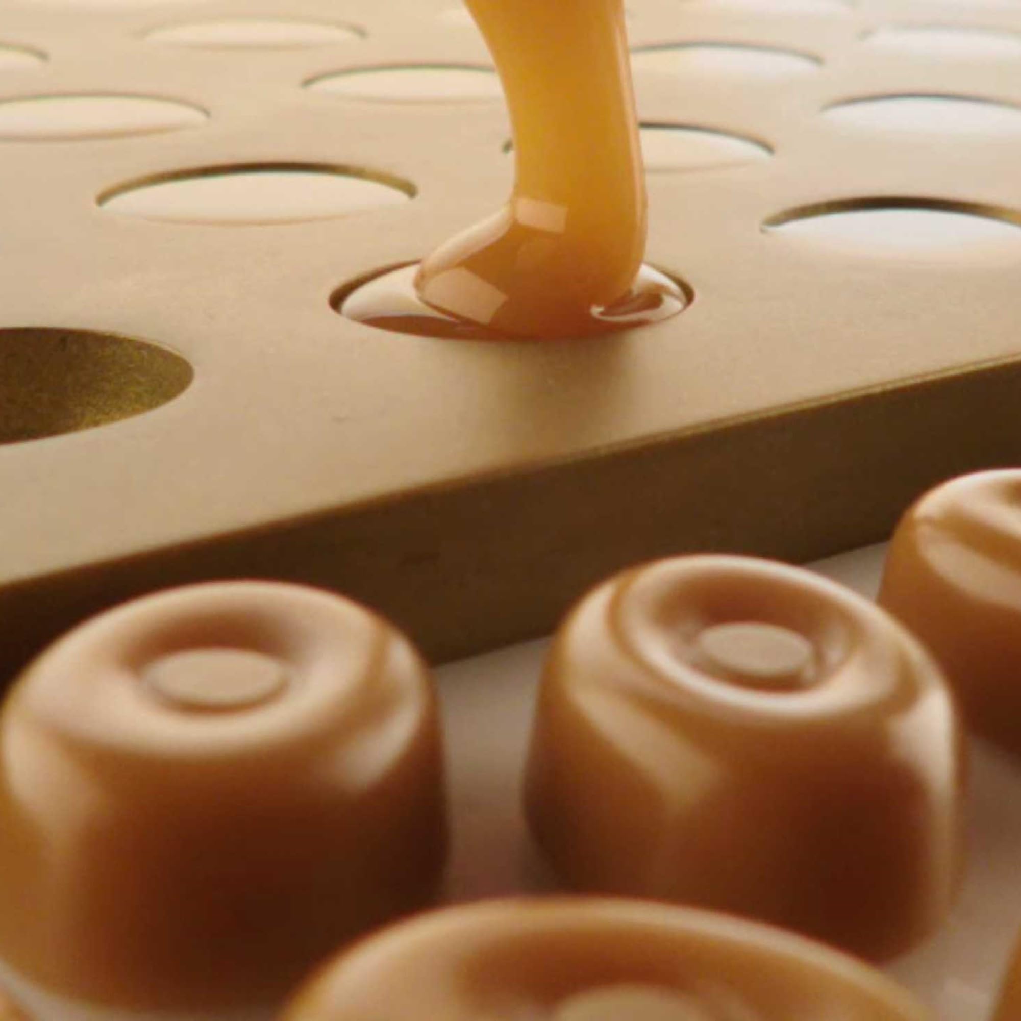 Werther's Original Cream Candies - Classic Buttery Caramel Treats, Gluten-Free & Vegetarian, 1 kg Sharing Bag 3