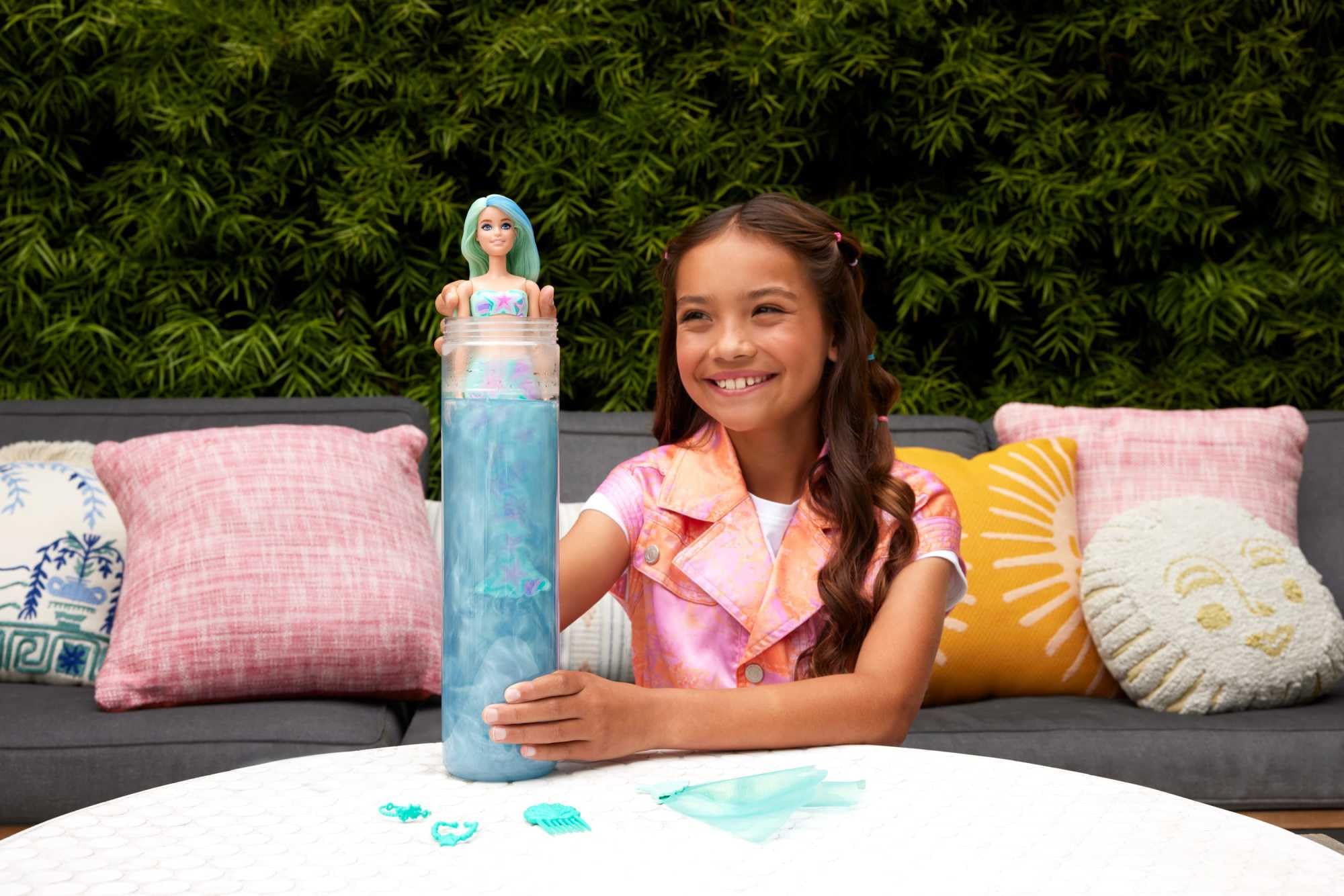 Barbie Color Reveal Doll & Accessories - Mermaid Series with 6 Surprises, Ages 3+ 4