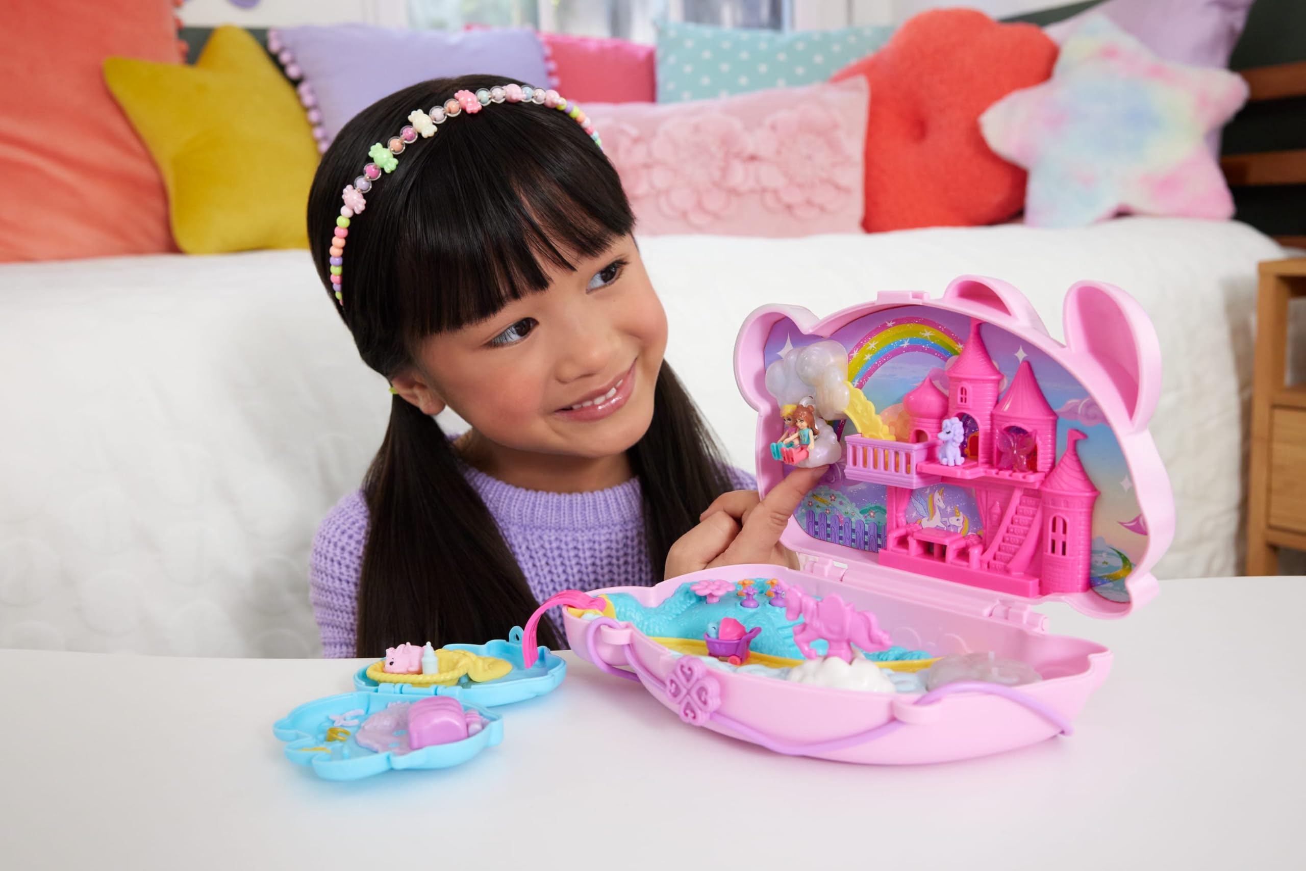 Polly Pocket 2-in-1 Bunny Fun Compact Purse Playset with Micro Dolls & Accessories 3
