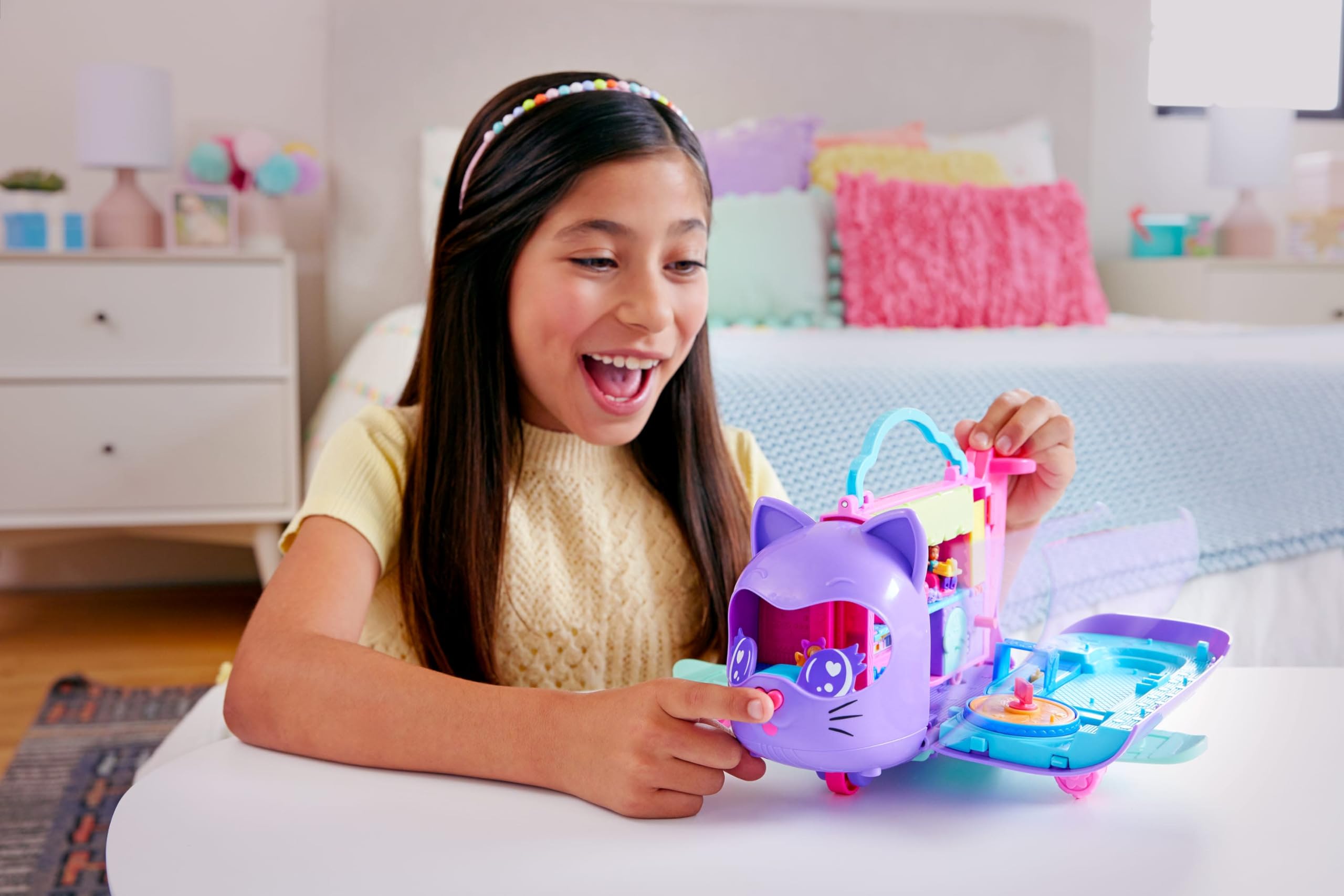 Polly Pocket Kitty Airways Airplane Playset with 2 Micro Dolls and 19 Accessories | Ages 4+ 2