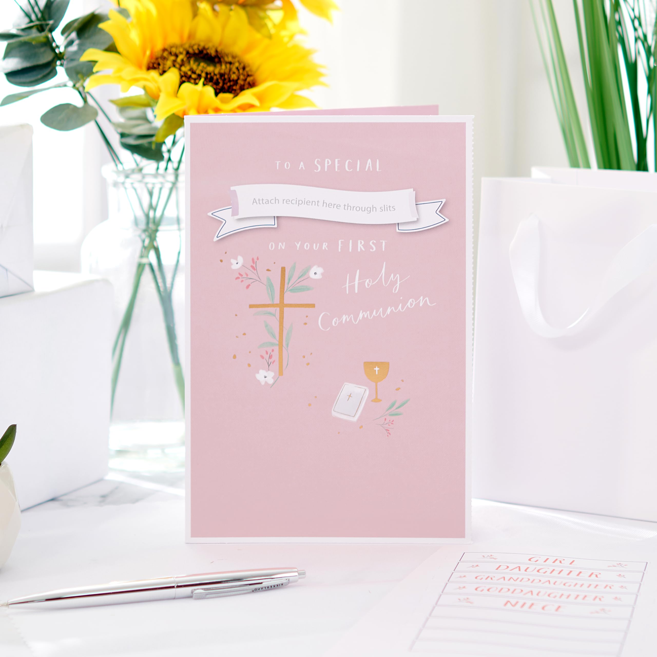 UK Greetings Communion & Confirmation Card for Family - Unisex Adult | 13.7 x 21 cm 3
