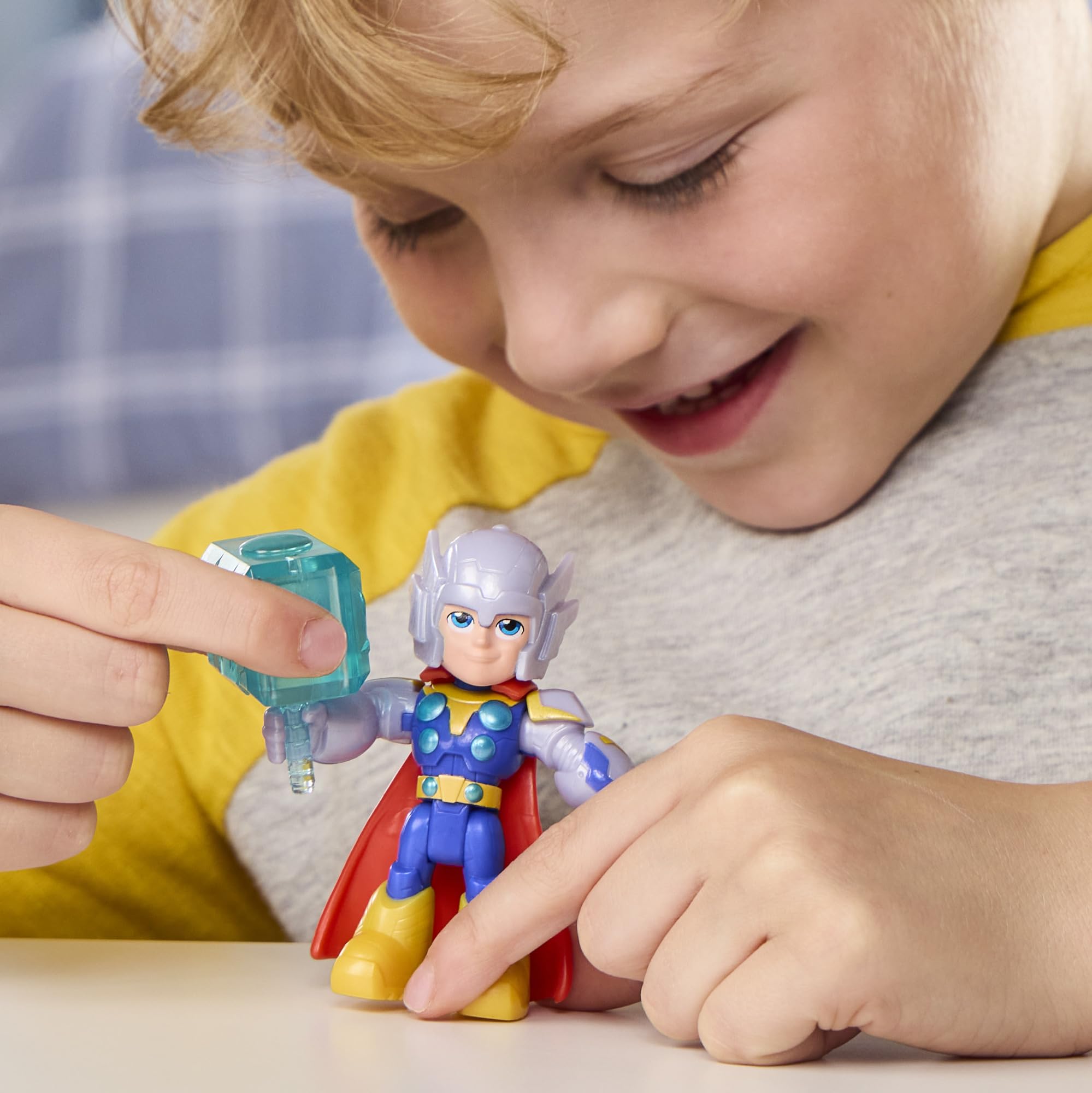 Marvel Thor Action Figure - 3 Inch Poseable Toy with Hammer & Cape | Ages 3+ 6