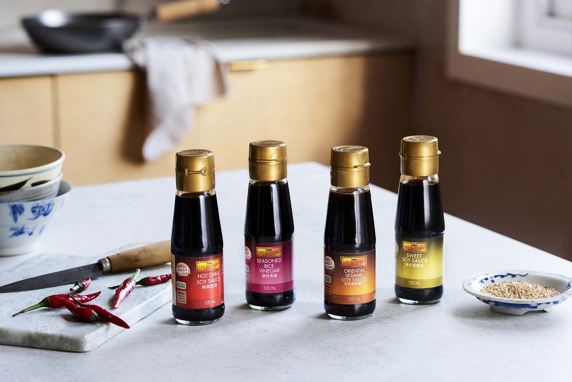 Lee Kum Kee Table Sauce Set – 4×120ml | Oriental Sesame, Hot Chilli, Sweet Soy & Rice Vinegar 7