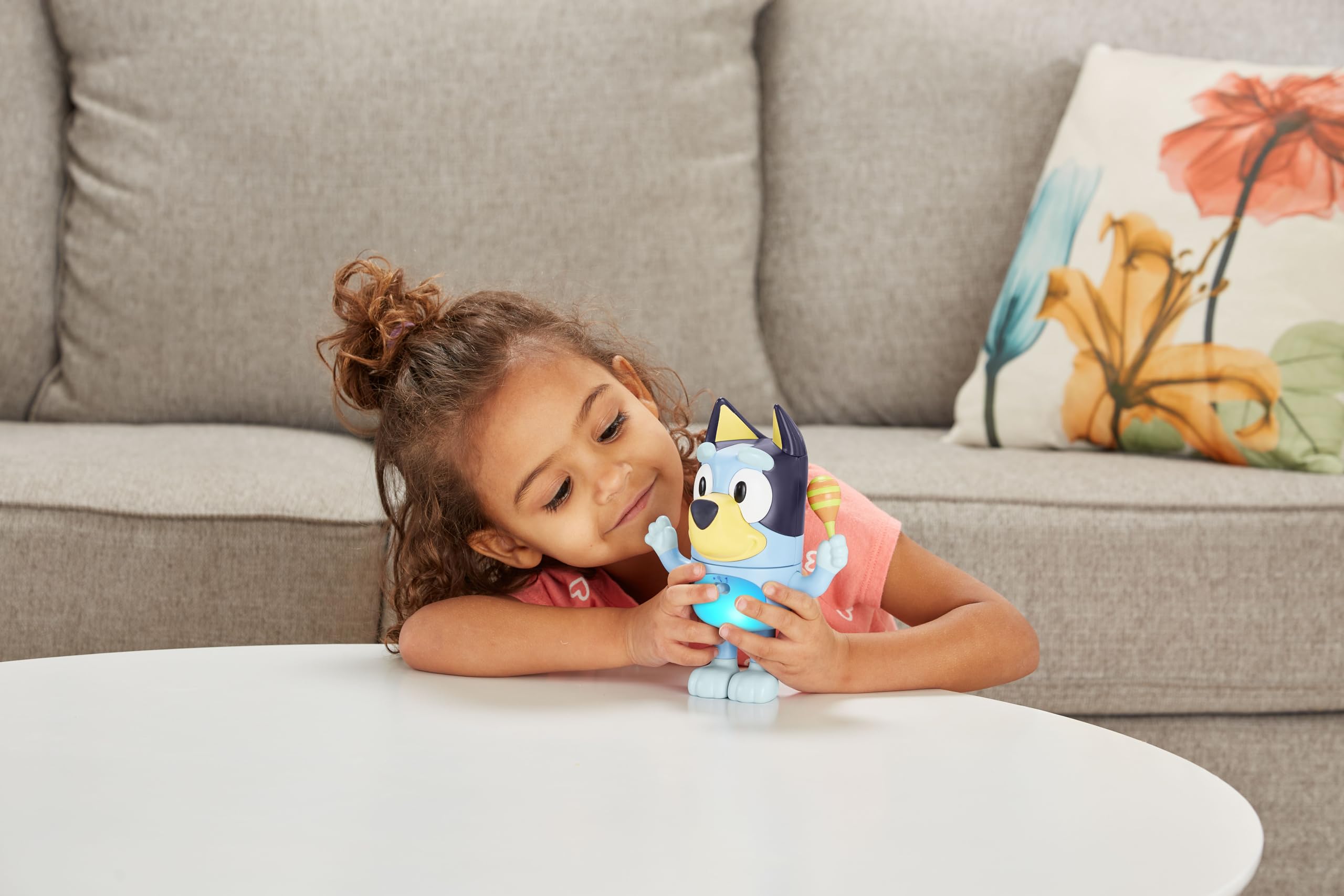VTech Shake It Bluey - Interactive Musical Toddler Toy with Lights & Sounds