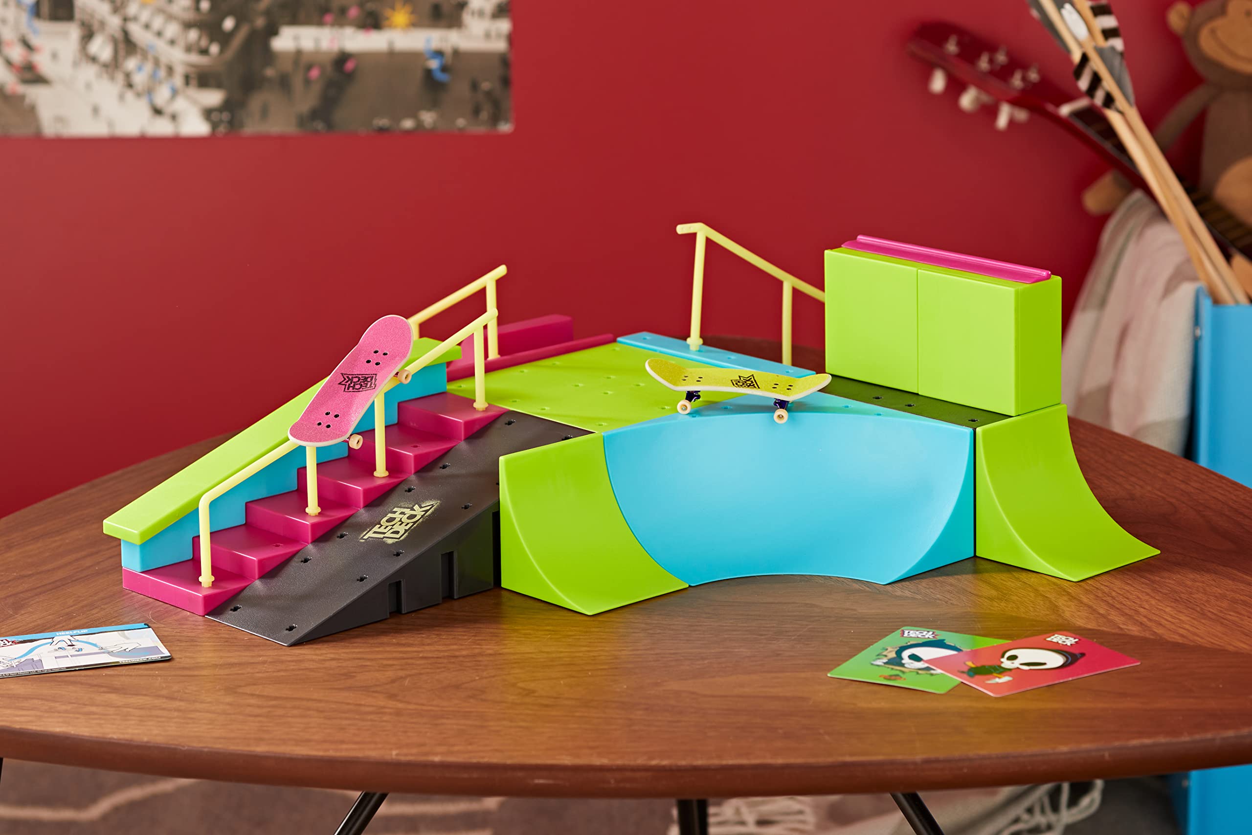 Tech Deck Neon Mega Park X-Connect Creator - Glow-in-the-Dark Customizable Skatepark Playset for Ages 6+ 10